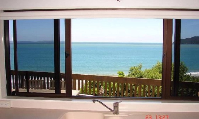 Coopers Beach Casa | Absolute Beach Front @ Coopers