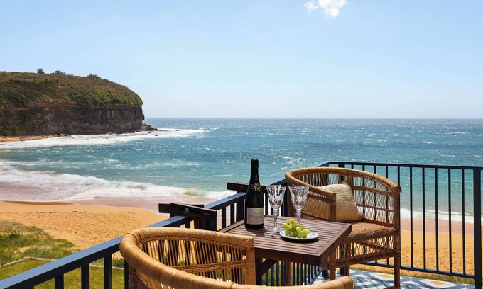 Mona Vale Apartamento | Absolute Beachfront Apartment - 'On the Beach' Mona Vale