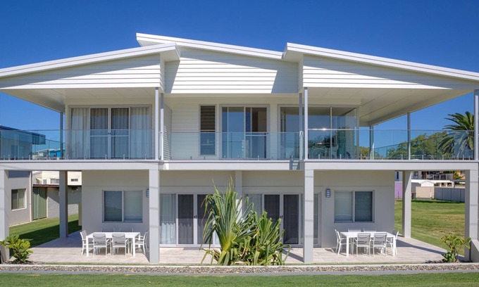 Woolgoolga Apartamento | Absoluta frente a la playa. Ver ballenas desde el balcón