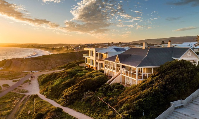 Port Elliot Casa | Absolute Ocean Frontage 1 The Strand Pt Elliot