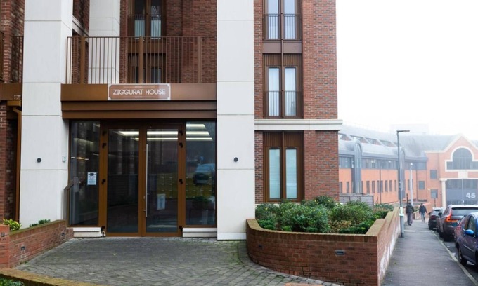St Albans Apartamento | Absolute Stays at The Ziggurat-st Alban Train Station-harry Potter World