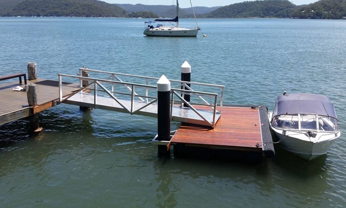 Little Wobby Casa | Línea de costa absoluta: Turners River House Hawkesbury River. WOBBY BEACH