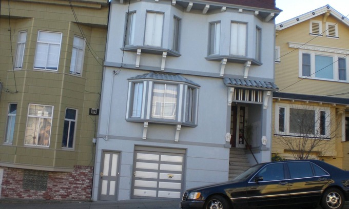 Inner Sunset Casa | Absolutamente privado Suite del Presidente, computadora, Wi-Fi, lavandería, pub. Estacionamiento