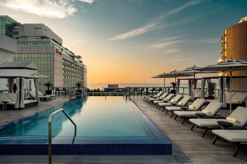 Mid Beach Hotel | AC Hotel by Marriott Miami Beach
