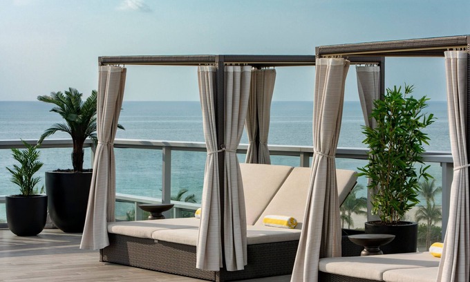 Mid Beach Hotel | AC Hotel by Marriott Miami Beach