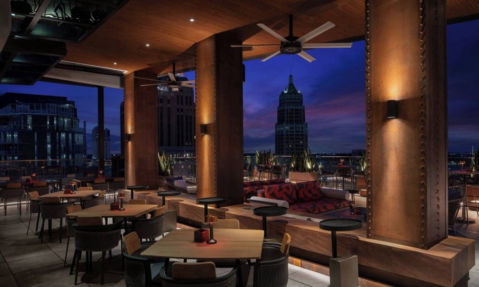 Main - Military Plaza Hotel | AC Hotel by Marriott San Antonio Riverwalk