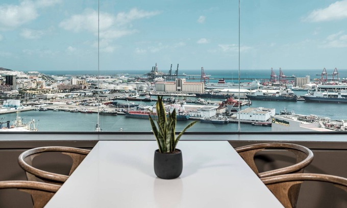 Las Palmas de Gran Canaria Hotel | AC Hotel Gran Canaria by Marriott