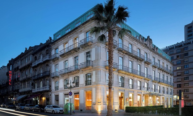 Vigo Hotel | AC Hotel Palacio Universal by Marriott