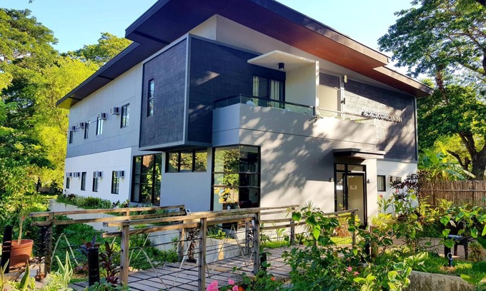 Coron Town Proper Hotel | Acacia Garden Inn
