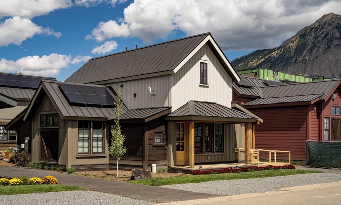 Crested Butte Cabaña | Academy Place | Paintbrush