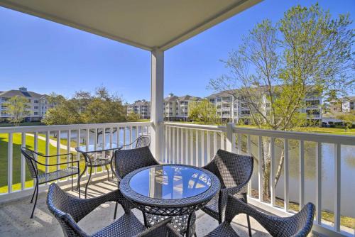 Central Myrtle Beach Apartamento | Access to 7 Pools Myrtlewood Golf Condo!