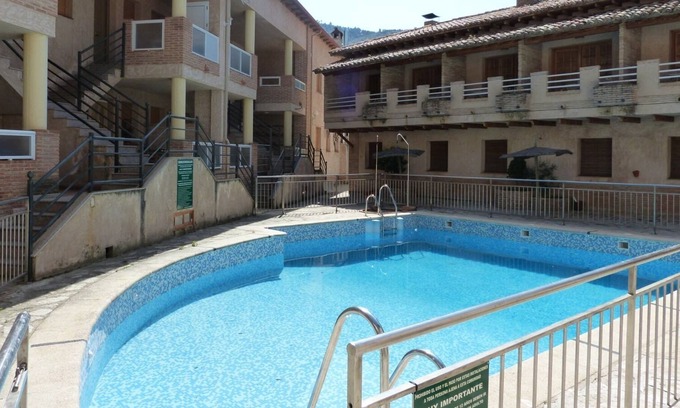 Arroyo Frio Apartamento | Apartamento vacacional accesible 'Cazorla Paraiso' con vistas a la montaña