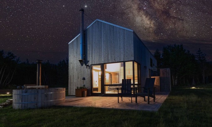 Inverness County Cabaña | Accessible Luxury Cottage with Stunning Views, Private Hot Tub, Private Path to Beach