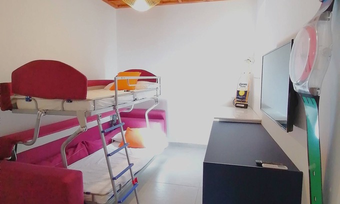 Monterotondo Apartamento | Accogliente Appartamento Vicino Roma per Coppie e Famiglie, Nuovo