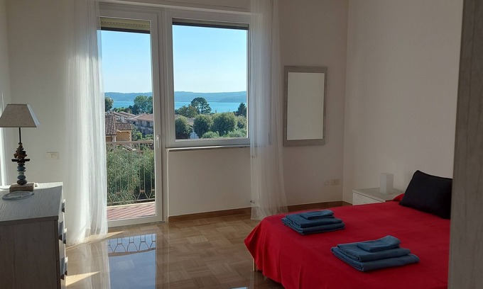 Lake Bracciano Apartamento | Accogliente appartamento centrale, 2 minuti dal lago, bar, ristoranti, negozi