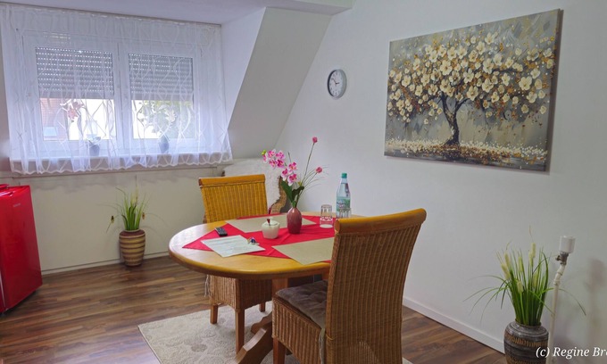 Grevenbroich Cama Y Desayuno | Accommodation is conveniently located between the major cities of Cologne/Düsseldorf/Aachen