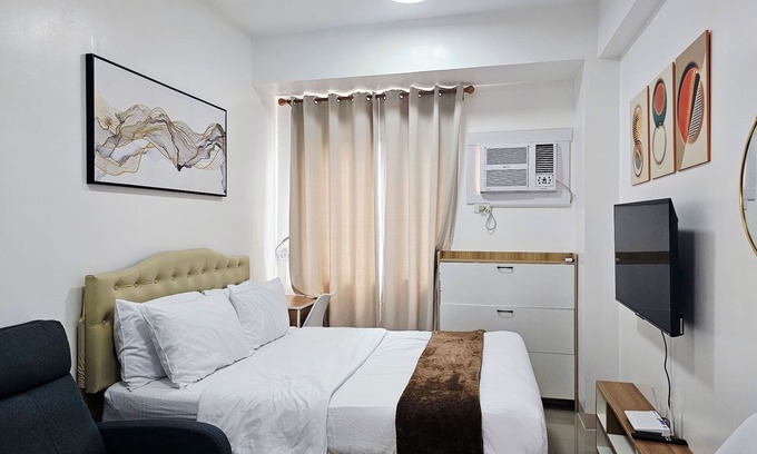 Dasmarinas Condominio | Acellyne's Suites at Green 2 Residences