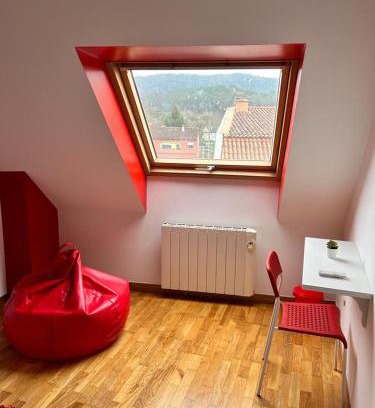 O Porrino Apartamento | Acogedor apartamento ático en el centro de O Porriño