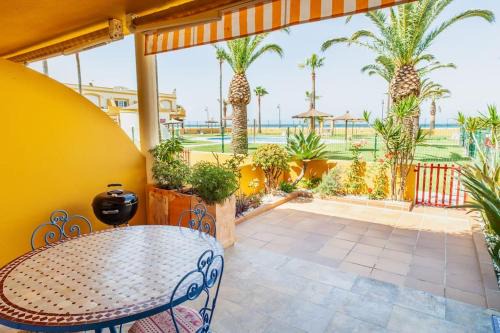 Tarifa Apartamento | Acogedor Apartamento en primera línea de playa