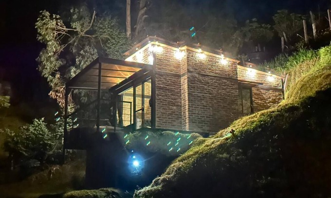 El Penol Cabina | Acogedora Cabaña Romántica con Hermosa Vista, Entre El Peñol y Guatapé