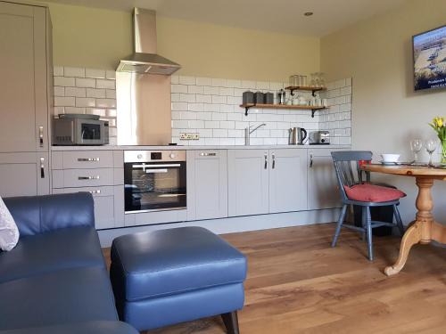 Frampton Casa | Acorn Cottage