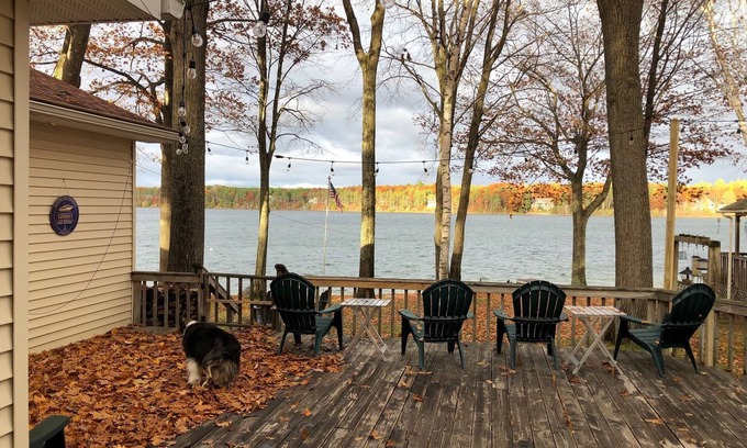 Cheboygan Casa | Acorn Landing: Experience Fall's Foliage from Your Lakeside Retreat!