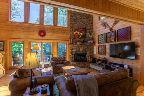 Seven Devils Casa | Acorn Lodge