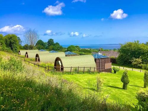 Dolphin Otro | Acorns Luxury Glamping