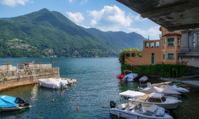 Moltrasio Apartamento | Acqua - by MyHomeinComo
