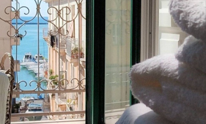 Historical Downtown Salerno Cama Y Desayuno | Acquablu charme suite