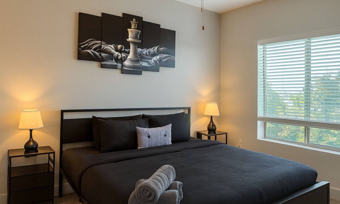 Glen Iris Apartamento | 🎓Across from UAB | Spacious 2BR Retreat 2nd