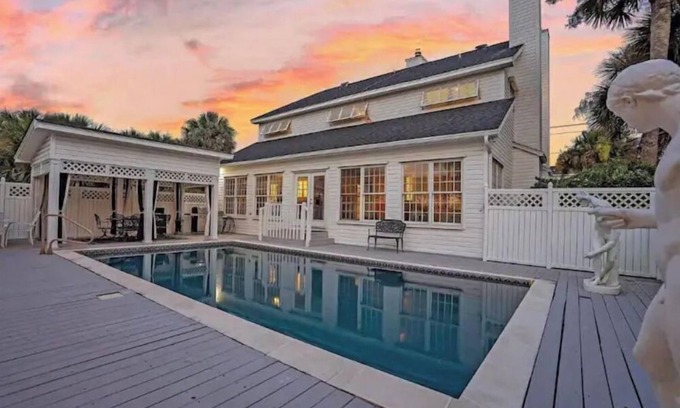 Folly Beach Casa | Across the street from the beach, pool, hot tub!