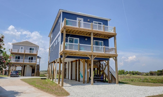 Ocean City Beach Casa | NUEVO en 2019 bellamente decorado. 4/3 con vistas espectaculares y ASCENSOR!