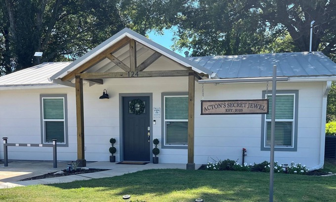 Marksville Casa | Acton's Secret Jewel