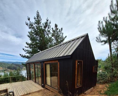 Vichuquen Casa | Acuarela minicasas con piscina en Lago Vichuquen