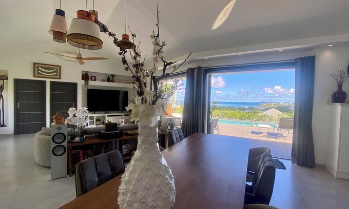 Bellevue Villa | Luxury 3-bedroom villa with pool and panoramic sea view...