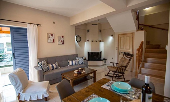 Mytikas Casa | Ada's Garden House