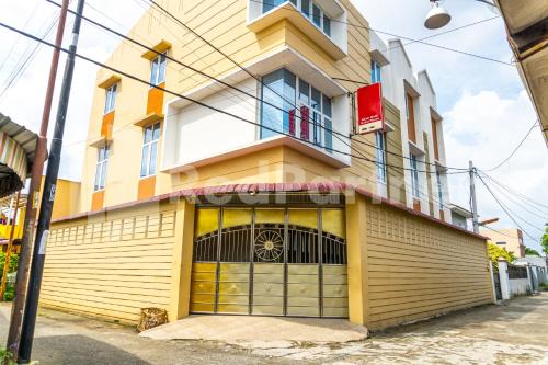 Medan Hotel | Adam Malik Guesthouse near Regale ICC Medan Mitra RedDoorz