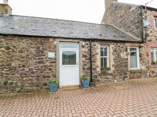 Coldingham Casa | Adams House