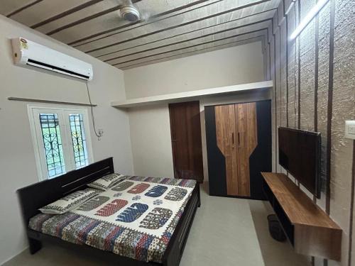 Karaikal Apartamento | Adarsh Homestay