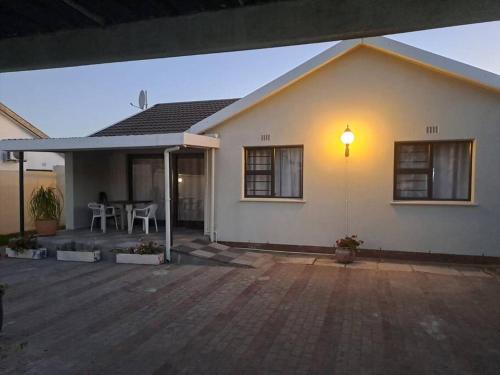 Kraaifontein Casa | Addai Self Catering Brackenfell Durbanville area