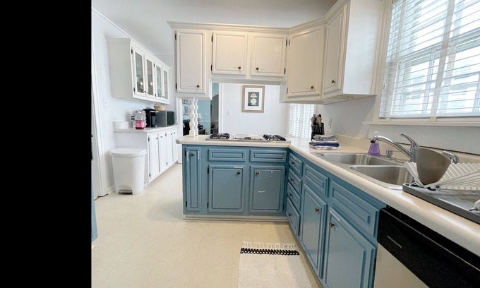 Crestline Heights Condominio | Escapada al jardín Adelene