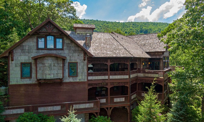 Boone Casa | Adirondack - Luxury Pet Friendly 7500+ Square Foot Boone Home with Views, Fireplace, & Game Room!