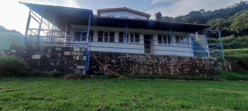 Kotagiri Cama Y Desayuno | Adithya Sunrise View Cottage
