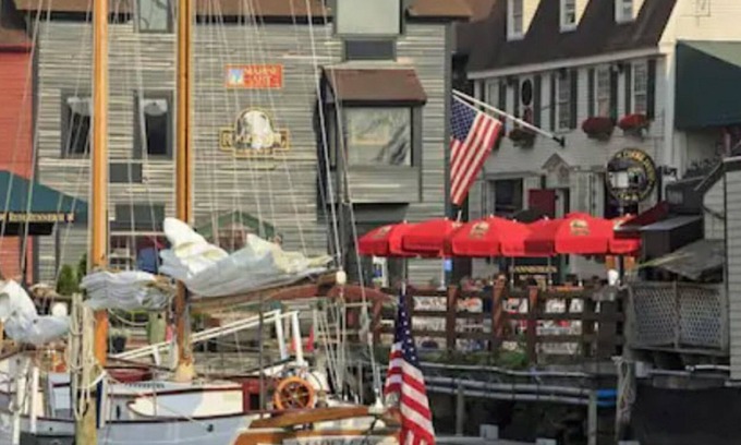 Newport Cama Y Desayuno | Admiral Farragut Inn