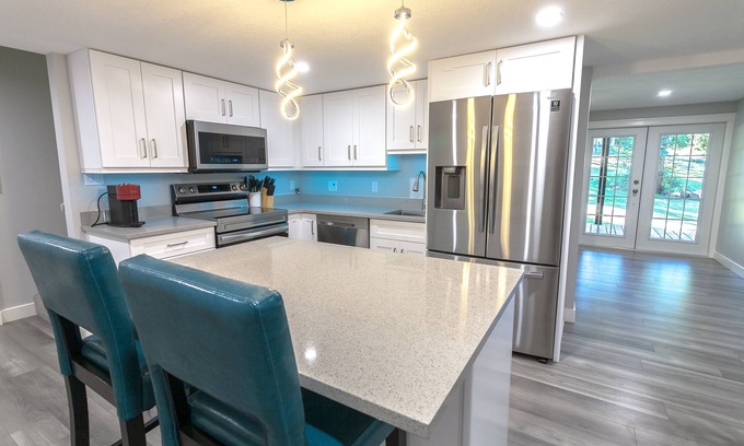 Campbell River Apartamento | Adorable 2 Bedroom Place with a Country Feel