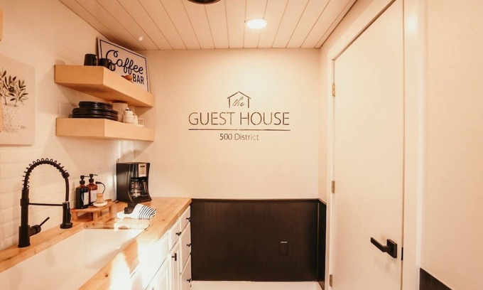 Clare Apartamento | Adorable 2 bedroom place with private back patio