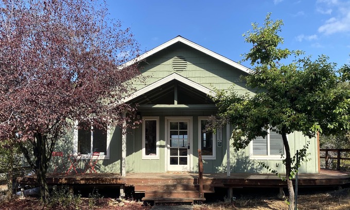 North Fork Cabaña | Adorable 2Bd/2Bth w/office near Yosemite & Bass Lake