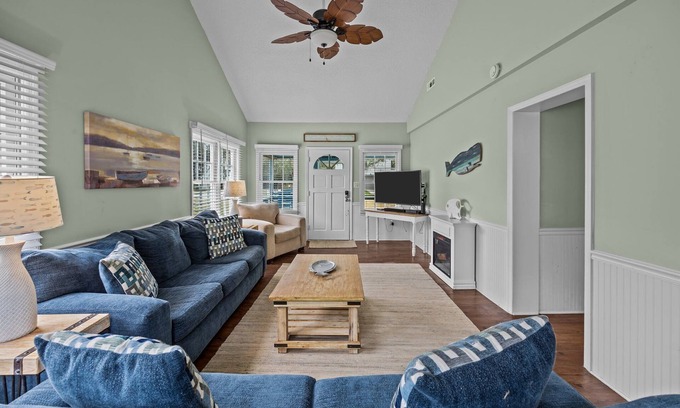 Isle of Palms Casa | ¡NUEVO EN EL MERCADO DE ALQUILER ADORABLE, CASA DE PLAYA MODERNA TOTALMENTE RENOVADA! ¡UN BLOQUEO A LA PLAYA Y BICICLETA CORTA A MARINA!