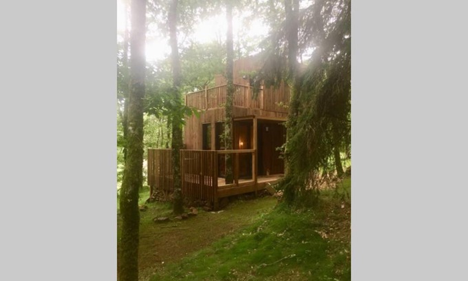 Saint-Junien Casa | Adorable Cabane dans un espace boisé